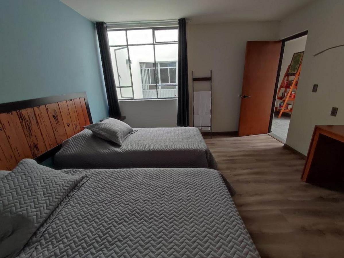 El Salto De Camela Hostal Uruapan  المظهر الخارجي الصورة
